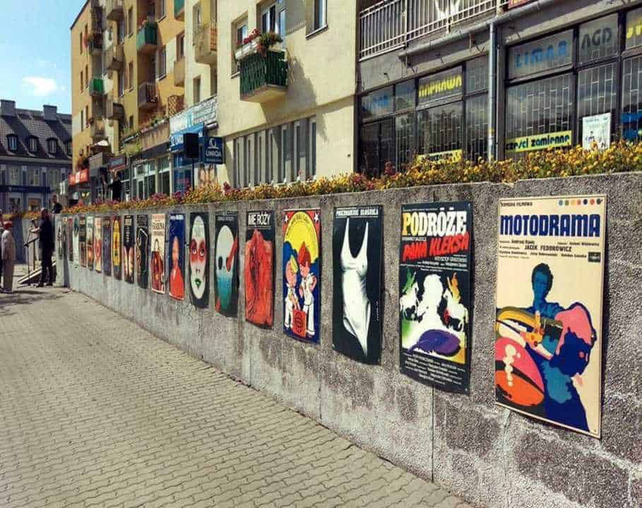 festiwal himilsbacha ekspozycja plakatu na ulicy