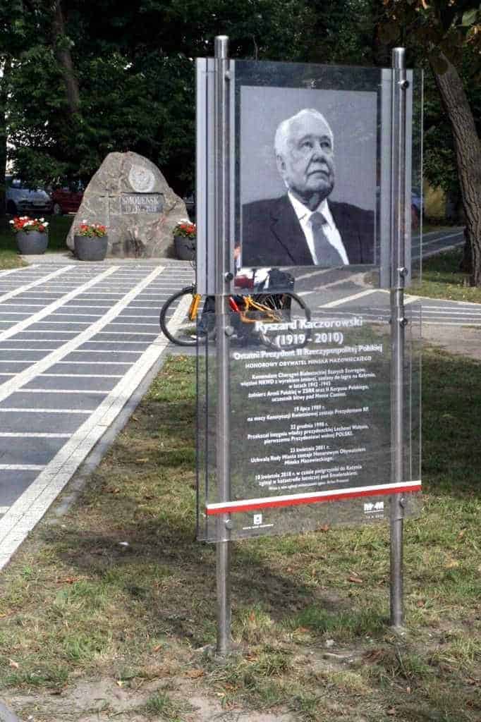 tablica pamięci prezydenta Ryszarda Kaczorowskiego