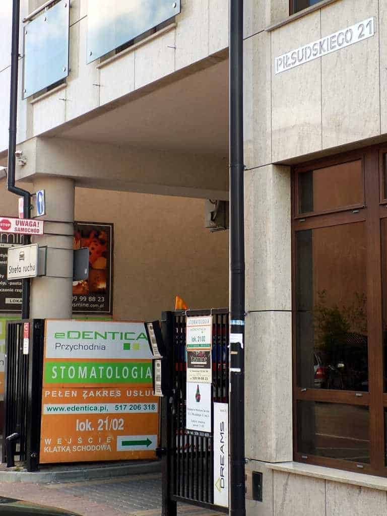 szyld reklamowy wjazd brama