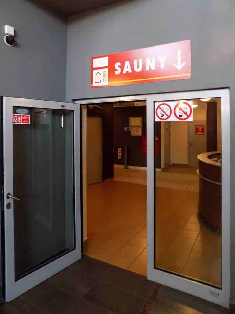 oznakowanie wejścia do sauny basen mińsk maz mosir 1