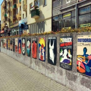 festiwal himilsbacha ekspozycja plakatu na ulicy