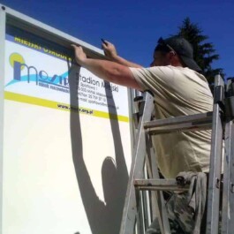 grafika na tablicy dla MOSiR Mińsk Mazowiecki