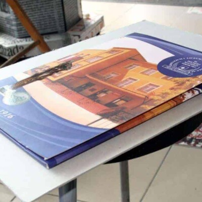 teczki promocyjne LO Mińsk Mazowiecki