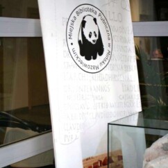 rollup roll up w hallu biblioteki miejskiej