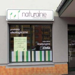 tablica reklamowa reklama na witrynie sklepu