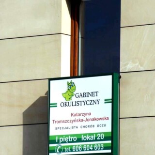 kaseton reklamowy reklama świetlna na balkon