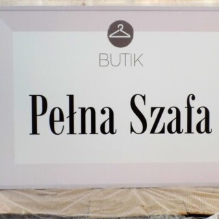 kaseton reklamowy z grafiką podświetlaną translucentną