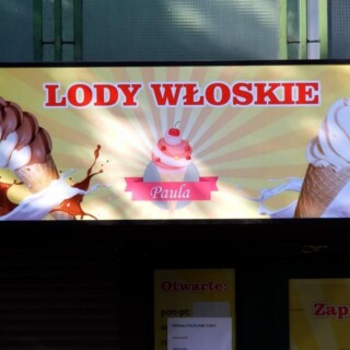reklamowy kaseton z grafiką wymienną