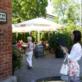 konstancin stara papiernia reklamy