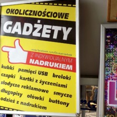 potykacze reklamowe reklama na stojaku