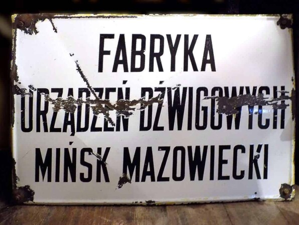 FUD logo tablica na budynek
