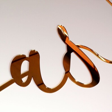 Złote litery lustrzane pleksi cięte reklamy logo