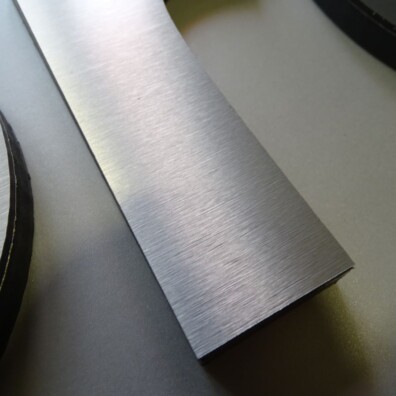 aluminium szczotkowane jak wygląda płyta dibond warstwowa płyta