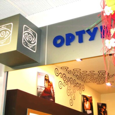 litery przestrzenne logo podświetlane lightbox