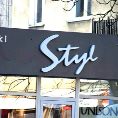 litery przestrzenne ze styroduru logo