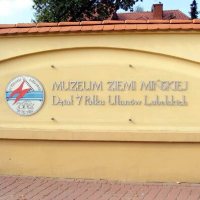 logo 3D litery przestrzenne z Dibondu pogrubiane na PCV