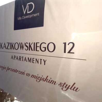 montaż banera reklamowego na ogrodzeniu w mińsku mazowieckim 4