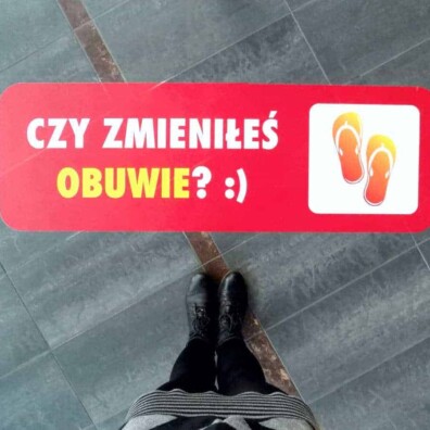 naklejka podłogowa na basen w mińsku mosir