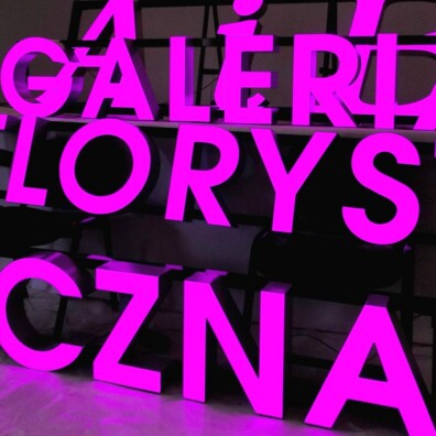 napis podświetlany 3D litery LED