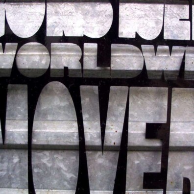 szablon powstały po wycięciu pleksi