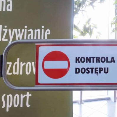 tabliczka informacyjna na basen minsk mazowiecki mosir