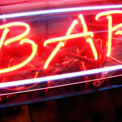 Neon 3D napis BAR przesrzenny