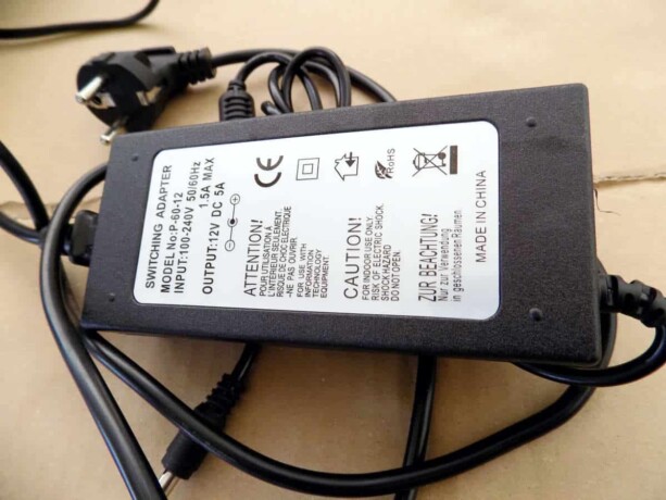 zasilacz do kasetonu podświetlanego LED 12V