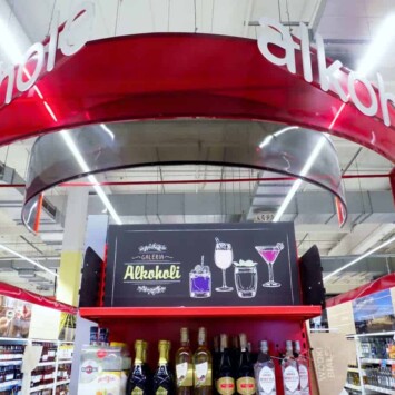 naklejki magnetyczne carrefour mińsk grafika reklamowa