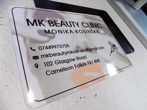 Reklama magnetyczna naklejka 001 magnesy reklamowe