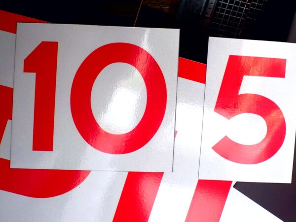 Reklama magnetyczna naklejka 018 magnesy reklamowe