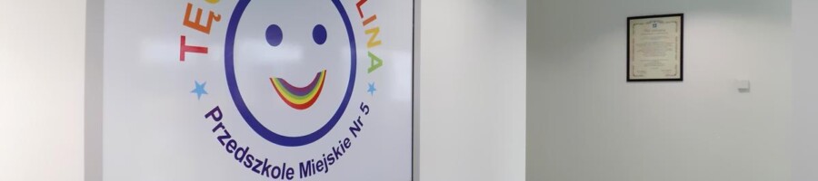 Druk folii reklamowej na szyby dekoracja okna