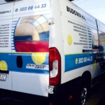 Druk naklejek na samochód reklamy firmowe