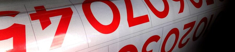 Druk oznakowania na folii odblaskowej naklejki