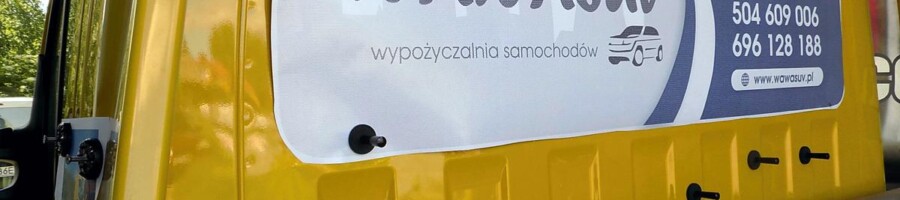Druk reklamy na szybę samochodową naklejka dziurkowana