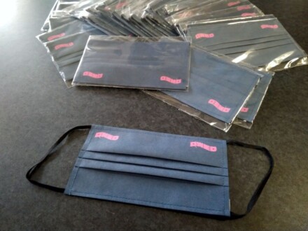 maseczki z logo firmowym