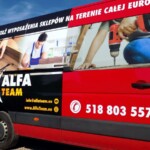 naklejki drukowane reklama na samochodzie wyklejenie