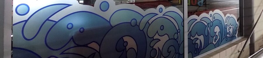 oklejanie szyb wewnętrznych folią mrożoną z nadrukiem