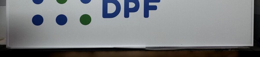 reklamowy kaseton z grafiką drukowaną HP Latex