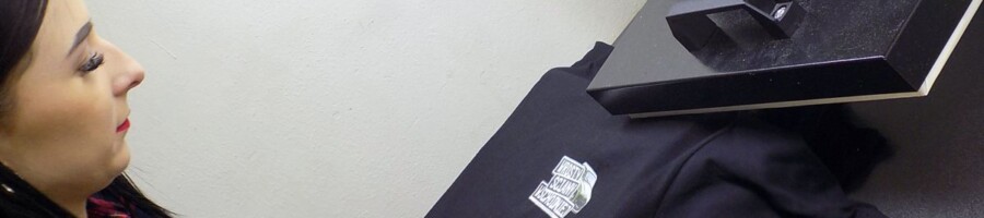 wykonanie nadruku na koszulce tshirt