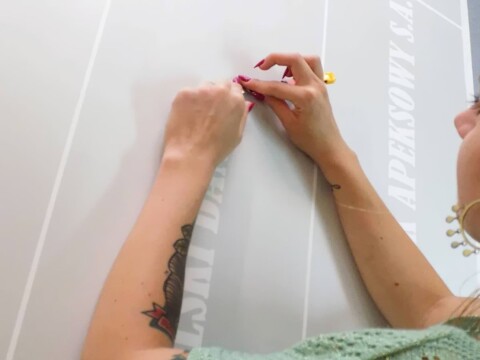 Folia mrożona na szyby wycinanie wzorów obróbka naklejanie