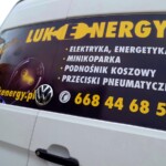 Reklama na samochód dostawczy firmowy naklejka - tył samochodu