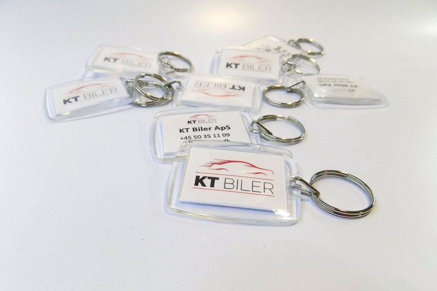 Reklamy z Polski do Danii – pakiet reklamowy | akrylowy brelok reklamowy z wkładką drukowaną