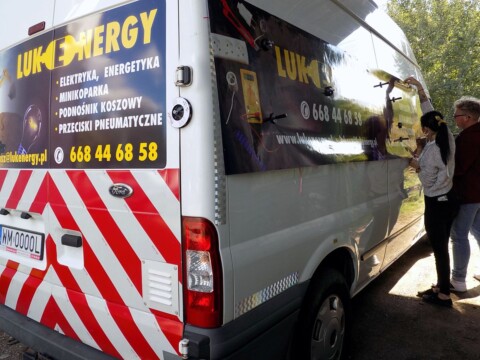 Reklama firmy - oznakowanie taboru samochodowego, naklejki, oklejanie samochodu dostawczego