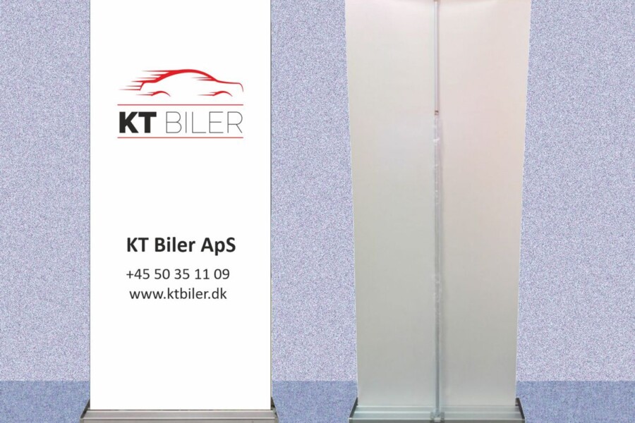 projektowanie graficzne wizualizacja rollupu reklamowego