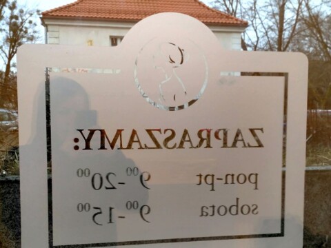 reklama informacja na drzwi wejściowe naklejka | Eleganckie reklamy, złote logo