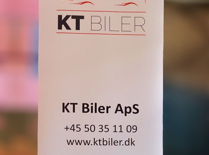 reklama wewnętrzna rolup baner rozwijany z kasetą