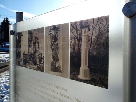 Druk grafiki na pleksi mrożonej tablica pamiątkowa