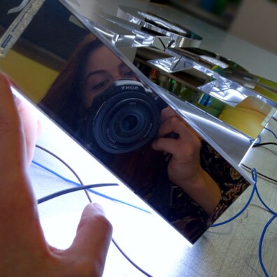 Litery świetlne jak wyglądają lustrzane litery 3D