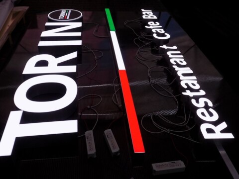 Reklama świetlna litery 3D podświetlane LED