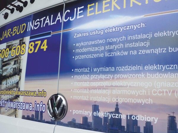 Reklama na samochody _ Druk reklamy naklejka firmowa na samochód